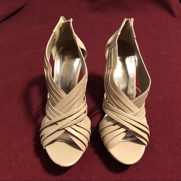 Heels - Picture 2 of 4